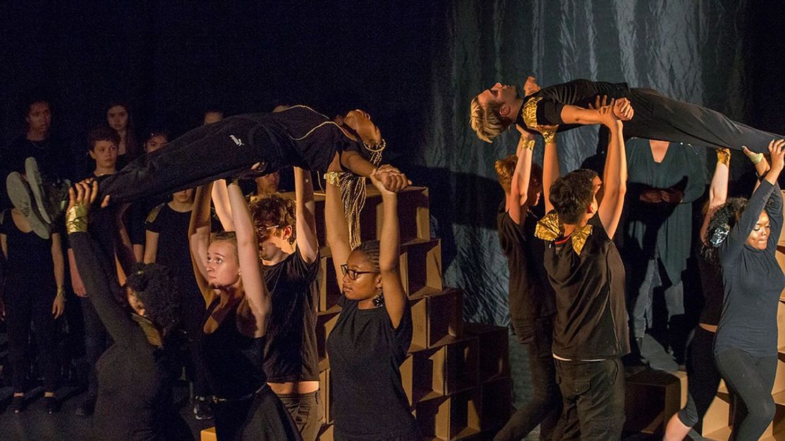 threads-of-the-past-cover